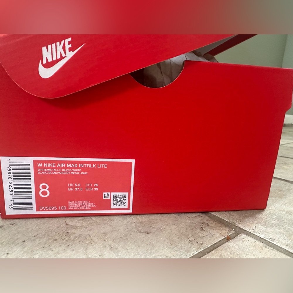 Nike Air Max INTRLK Lite Women's Shoes - Picture 8 of 13